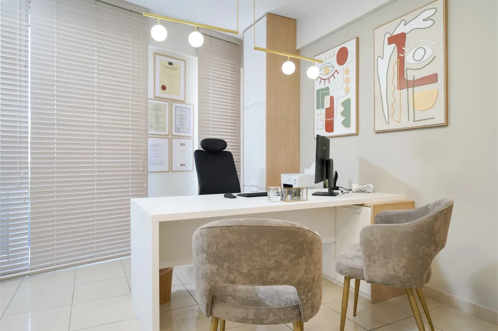 Οφθαλμίατροι Σέρρες Γκλαβάς Κωνσταντίνος